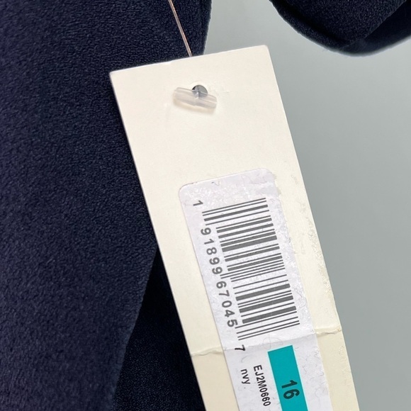 NWT Eliza J Crepe Shirred Elbow Sleeve A Line Knee Length Dress in Navy - Picture 6 of 8